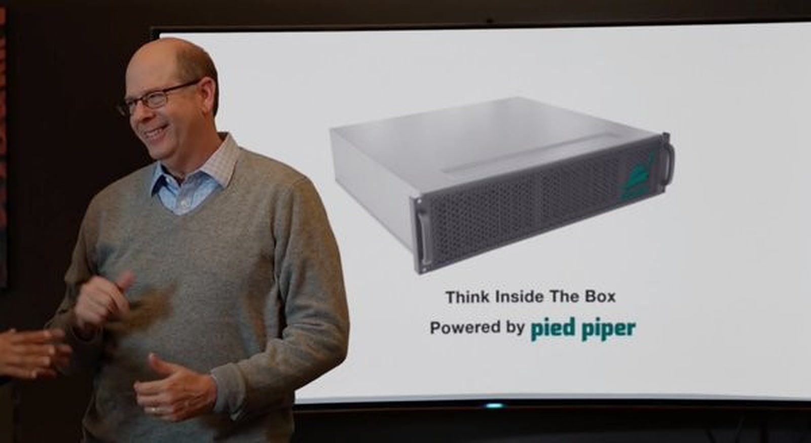 Pied Piper customer explaining the product